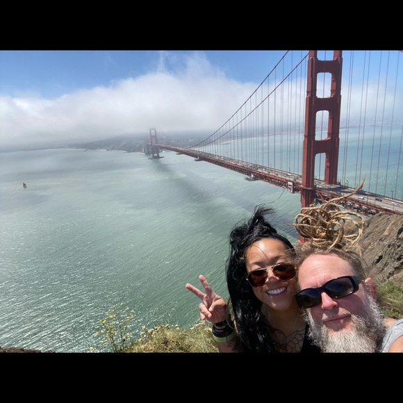 Hi! I’m @YourFaceHere ( shakes hand ) 👋🏽 - Picture 10 of 16